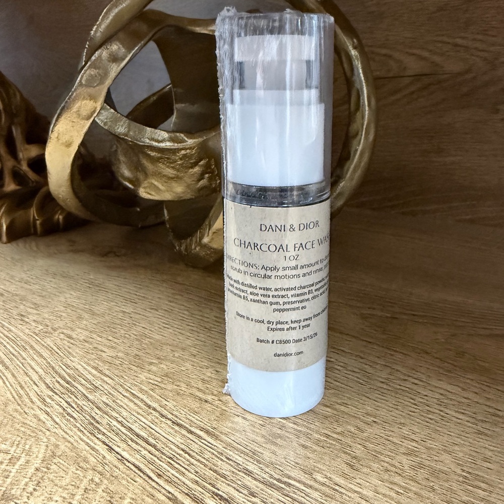 Charcoal Face Wash - White